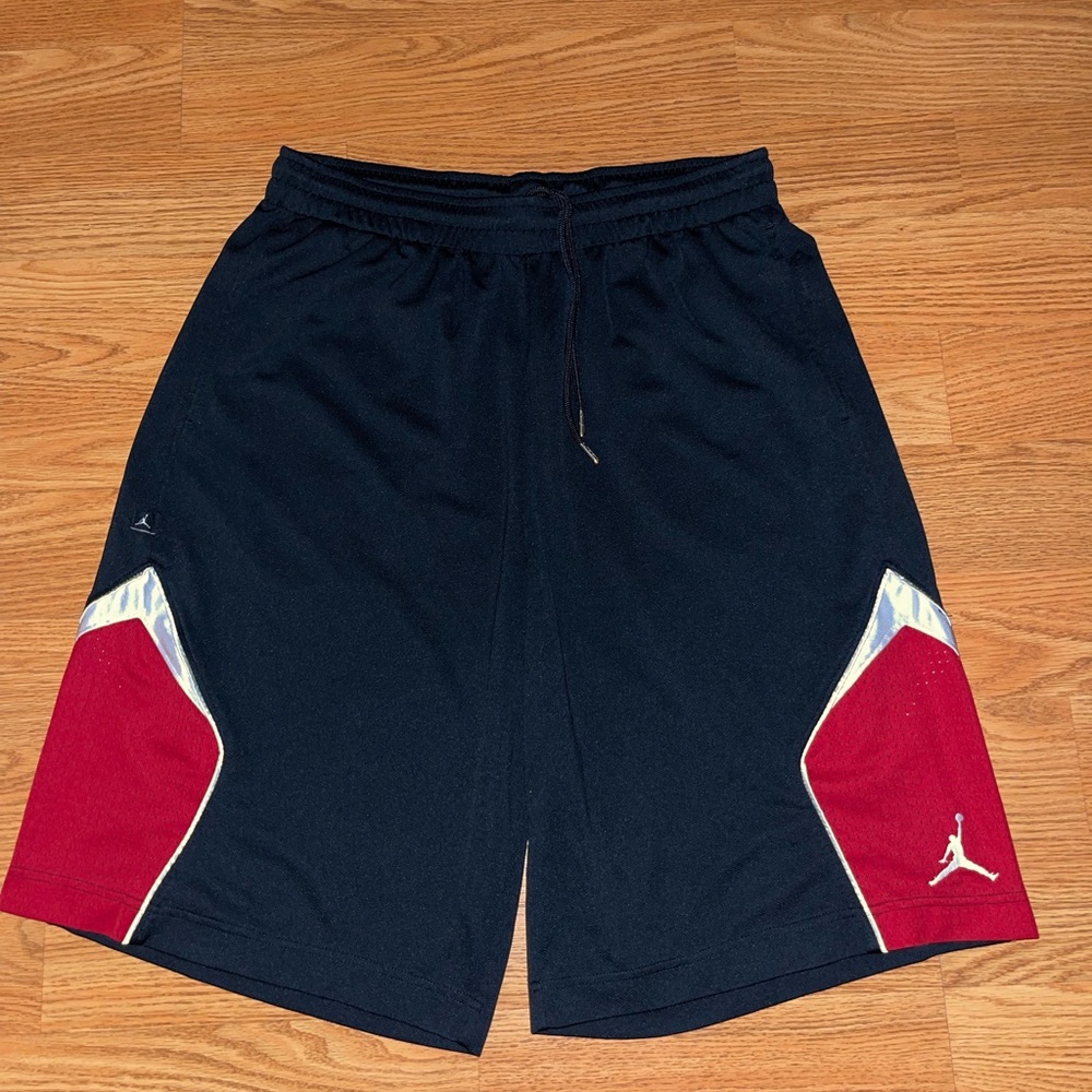 Vintage Rare Nike Air Jordan Basketball Shorts XL Black Red White Men’s